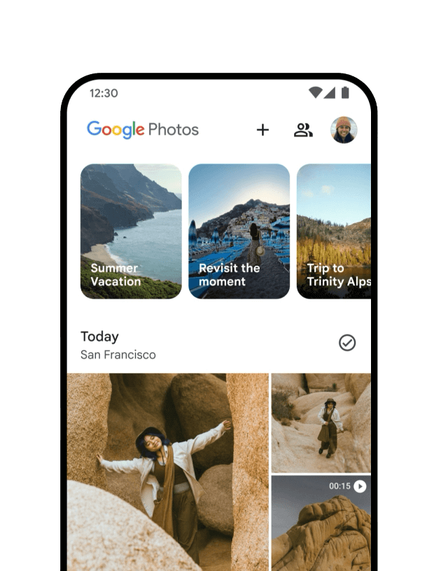 Vista de la app Google Photos con álbumes de viajes y fotos recientes